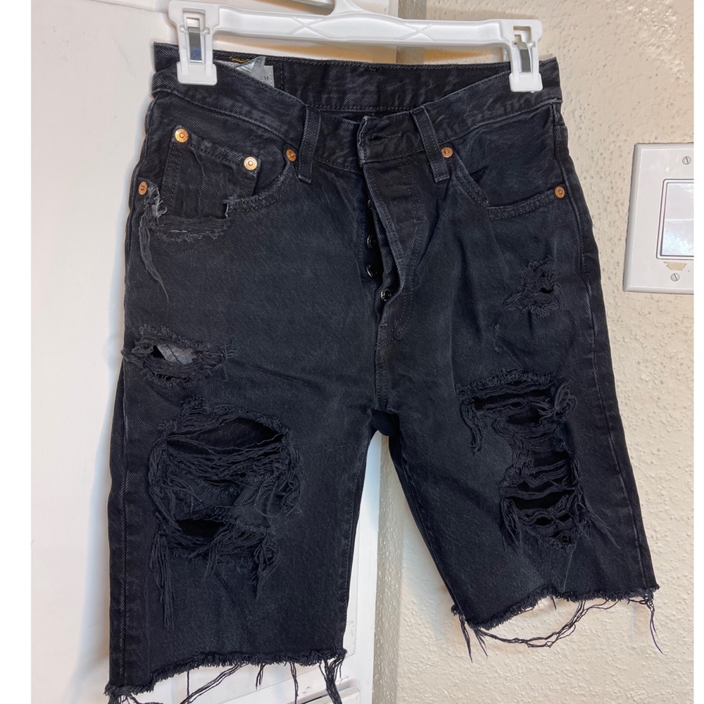 LEVI’s Slouch Bermuda Short